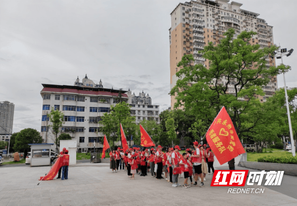 人民网【澳门一码一肖一特一中2024】-阅读哈利·波特，在读书会上一同走入魔法的世界