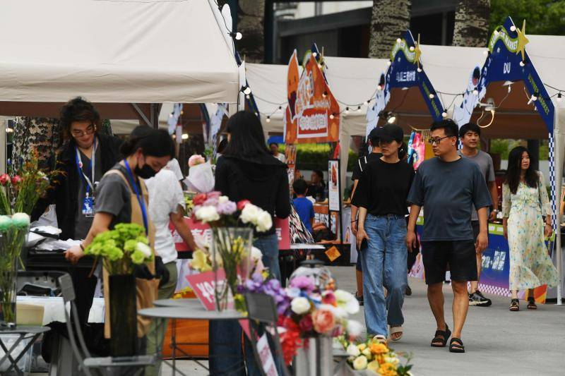 土豆视频：香港码的全部免费的资料-优化生育（三孩）板块7月8日跌2.16%，荣信文化领跌，主力资金净流出4.84亿元  第4张