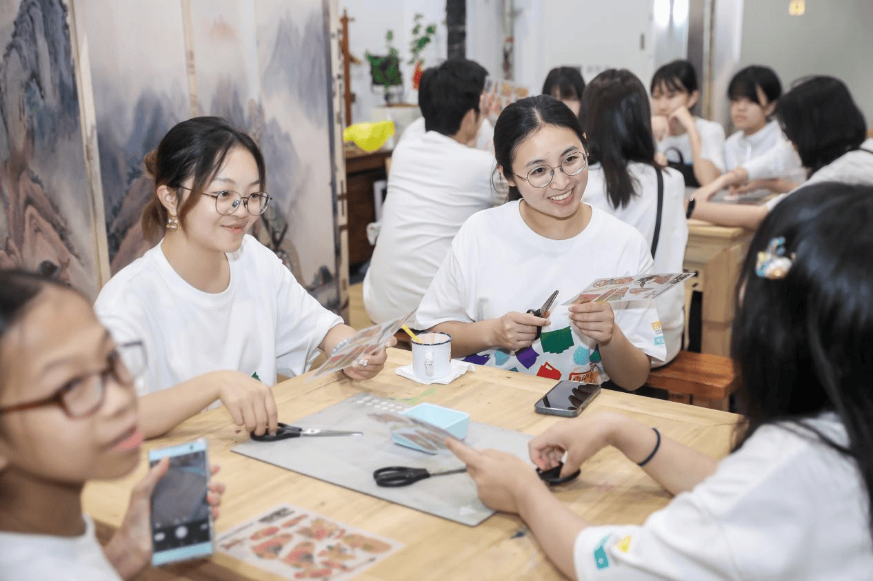 高德：澳门管家婆开奖结果-盐城市博物馆：汉服文化月如“七”而至，传统文化生生不“夕”